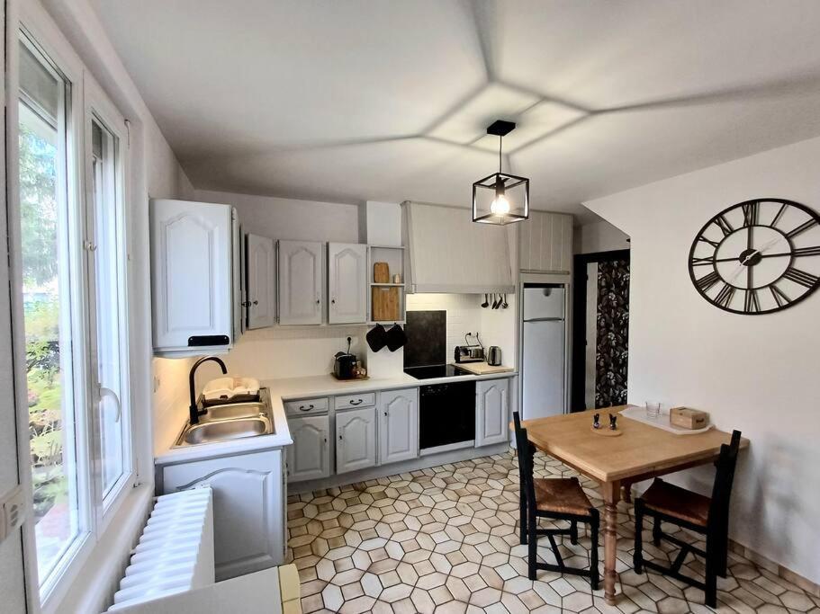 Torpes  Maison De Village Avec Jardin מראה חיצוני תמונה